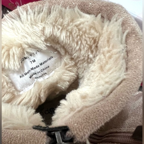 Cupcake couture Lil Comfy Champagne color boots toddler size 7 - Picture 4 of 10